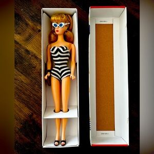 1959 Remake Barbie Open Box